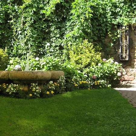 Hotell Krone Laudenbach (Bavaria)