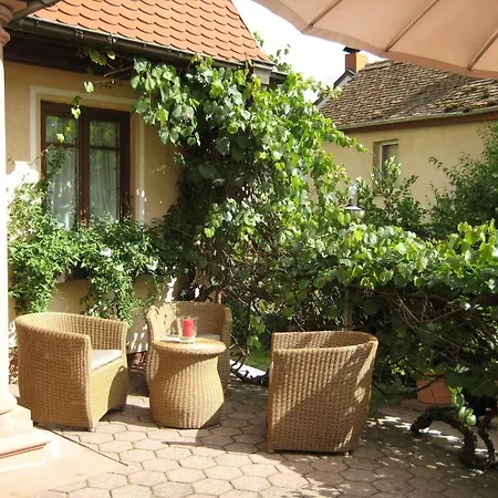 Krone Hotell